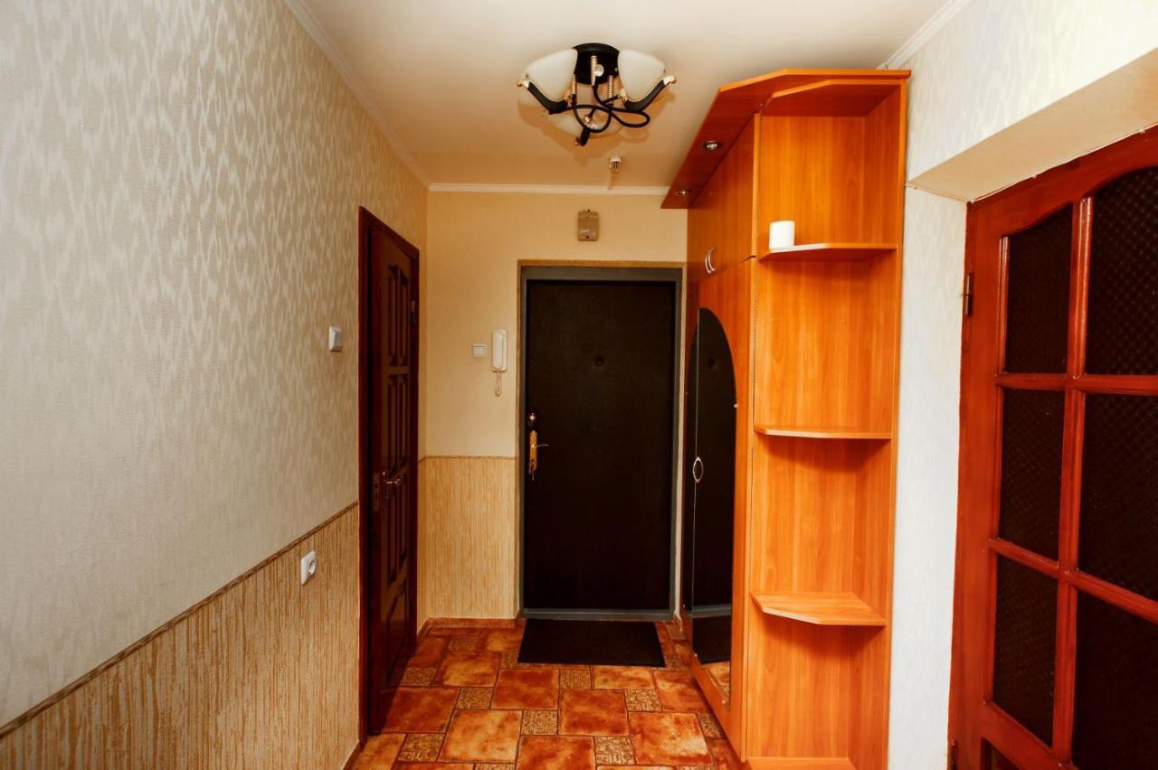 Сонячна Квартира На Княжому Затоні Kyiv Exterior photo